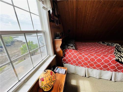 30 Stover Rd, Fairhaven, NB 