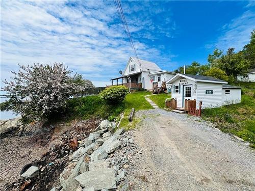 30 Stover Rd, Fairhaven, NB 