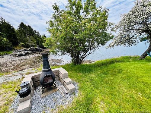 30 Stover Rd, Fairhaven, NB 