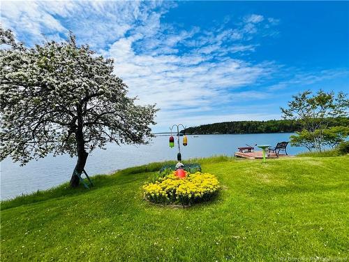 30 Stover Rd, Fairhaven, NB 