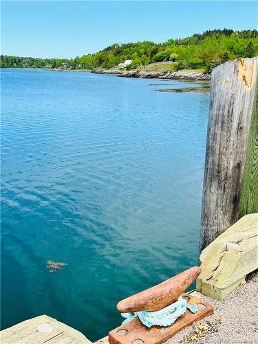 30 Stover Rd, Fairhaven, NB 