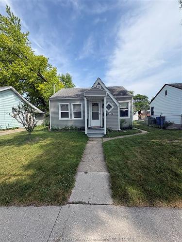 3425 HARRIS  Windsor, ON N9C 1N6