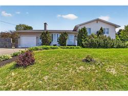 414 Amirault ST Dieppe, NB E1A 1G3
