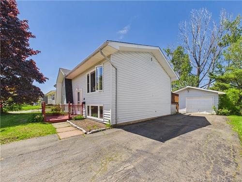 60 Knox Dr, Moncton, NB 
