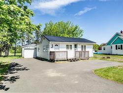 18 COLONEL Saint-Louis-De-Kent, NB E4X 1C4