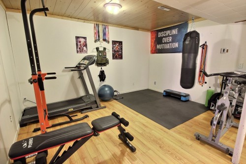 Family Room - 805 Rue Tardif E., Rouyn-Noranda, QC 