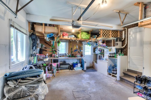 Garage - 166 Rue Orléans, Saint-Eustache, QC 