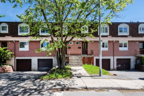 1088 Rue Jeary  Longueuil (Greenfield Park), QC J4V 3B4