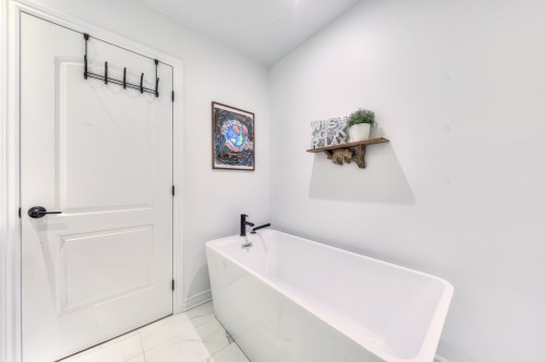 Salle de bains - 413 Av. Mousseau-Vermette, Dorval, QC 