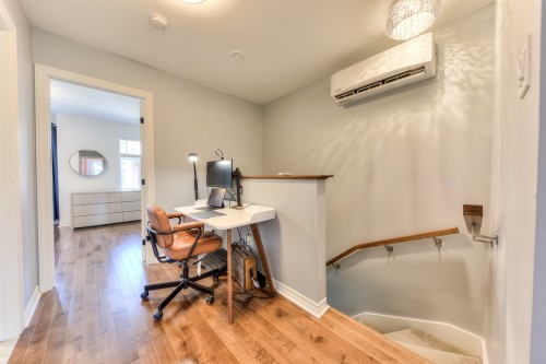 Hall d'entrée/Vestibule - 413 Av. Mousseau-Vermette, Dorval, QC 