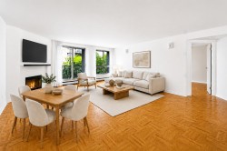 303-600 Rue de la Montagne Montréal (Ville-Marie), QC H3C 4S4
