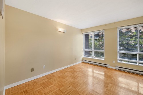 Bedroom - 303-600 Rue De La Montagne, Montréal (Ville-Marie), QC 