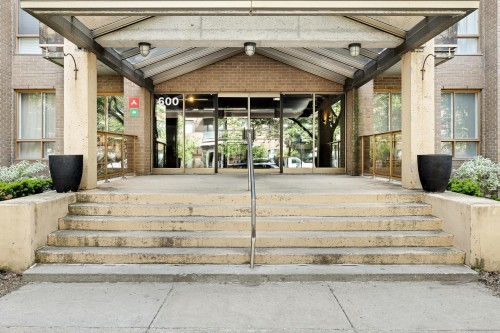 Front of Structure - 303-600 Rue De La Montagne, Montréal (Ville-Marie), QC 
