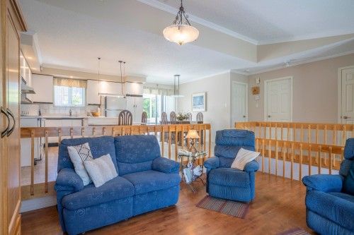 Salon - 3330 3E Avenue, Saint-Georges, QC 