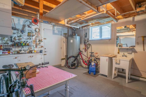 Atelier - 3330 3E Avenue, Saint-Georges, QC 