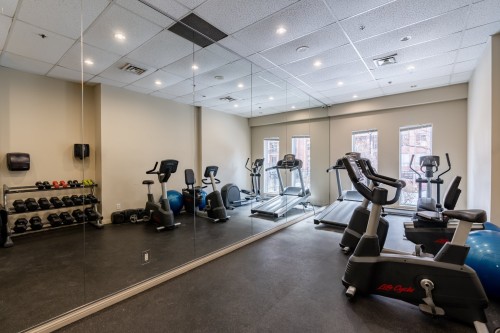 Exercise Room - 704-551 Rue De La Montagne, Montréal (Ville-Marie), QC 