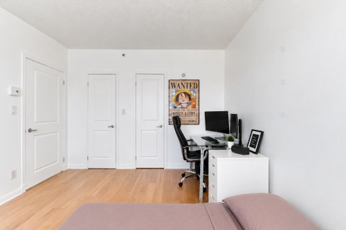 Bedroom - 704-551 Rue De La Montagne, Montréal (Ville-Marie), QC 
