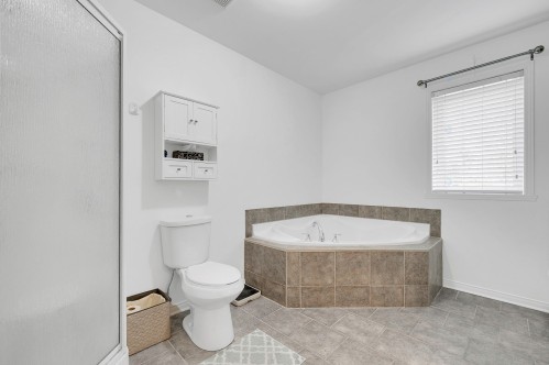 Salle de bains - 102-855 Rue Sigouin, Sainte-Adèle, QC - Indoor Photo Showing Bathroom