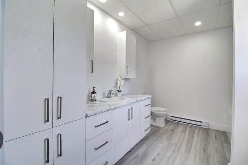 Salle de bains - 1696 Rue Leboeuf, Val-D'Or, QC - Indoor Photo Showing Bathroom