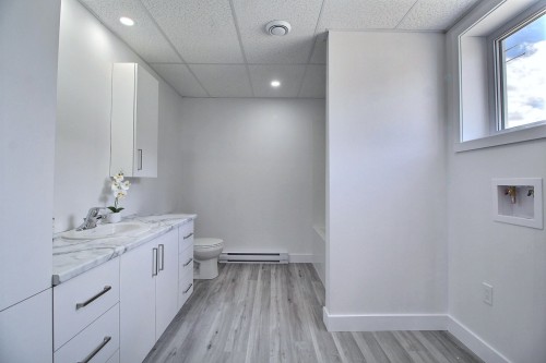 Salle de bains - 1696 Rue Leboeuf, Val-D'Or, QC - Indoor Photo Showing Bathroom