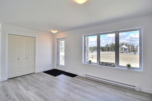Salon - 1696 Rue Leboeuf, Val-D'Or, QC - Indoor Photo Showing Other Room