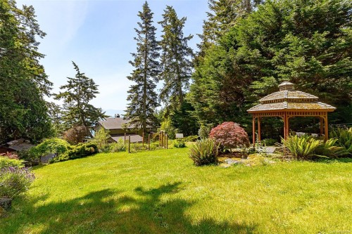 7954 West Coast Rd, Sooke, BC 