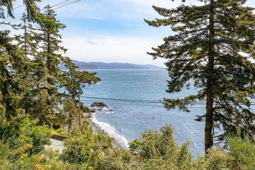 7954 West Coast Rd, Sooke, BC 