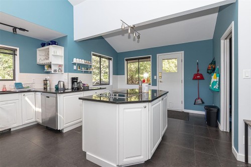 7954 West Coast Rd, Sooke, BC 