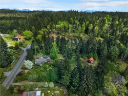 653 Heriot Bay Rd  Quadra Island, BC V0P 1N0