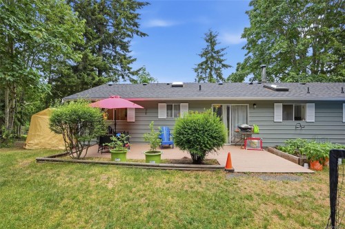 358 Aldous Rd, Qualicum Beach, BC 