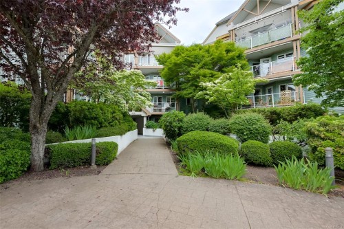 #306-490 Marsett Pl  Saanich, BC V8Z 7G1