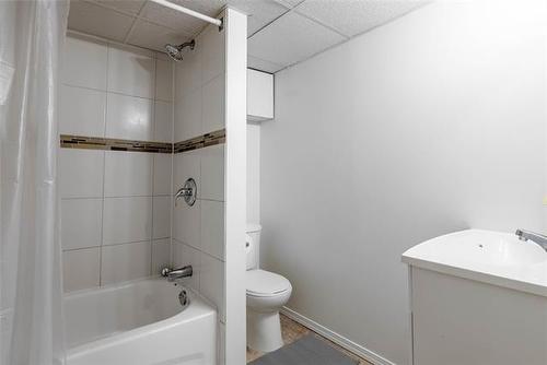 300 Regent Ave, Winnipeg, MB 
