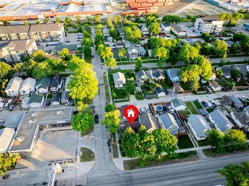 300 Regent Ave, Winnipeg, MB 