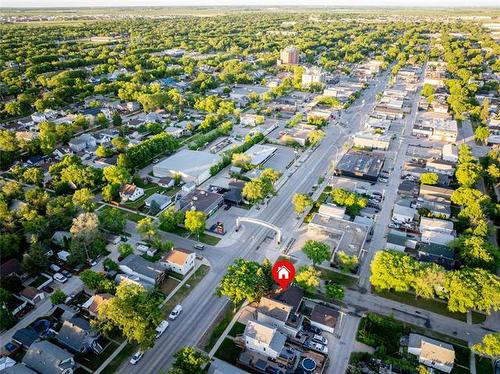300 Regent Ave, Winnipeg, MB 
