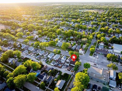300 Regent Ave, Winnipeg, MB 