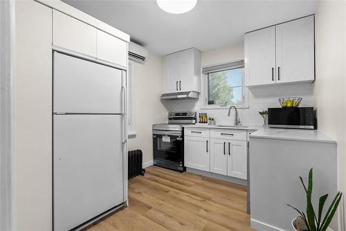 300 Regent Ave, Winnipeg, MB 