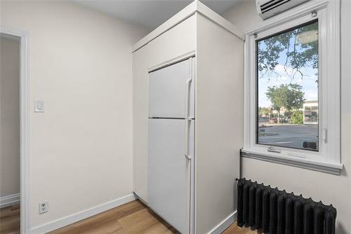 300 Regent Ave, Winnipeg, MB 