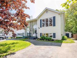 20 Argus Drive  Dartmouth, NS B3A 4Y1