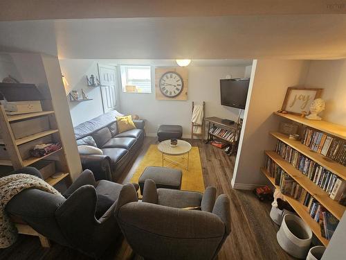 3 Beacon Street, Amherst, NS 