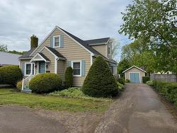 75 MOUNT EDWARD Road  Charlottetown, PE C1A 5S1