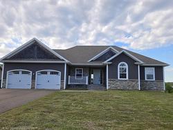 57 BONAViSTA Avenue Stratford, PE C1B 0E6