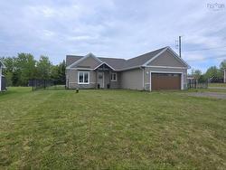 21 Wexford Drive  Valley, NS B6L 0E8