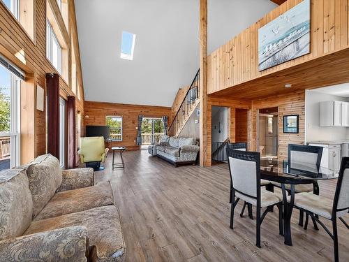 855 Highway 368, Streets Ridge, NS 