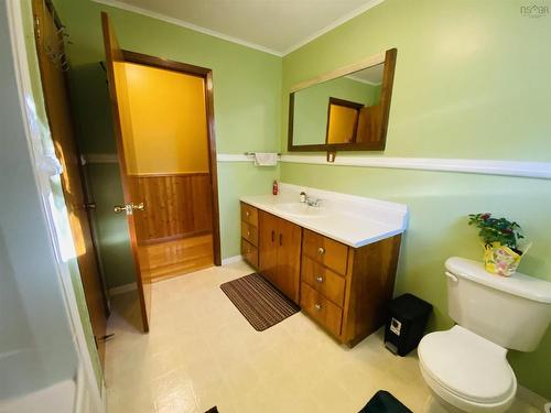 66 Ingrahams Lane, Westmount, NS 