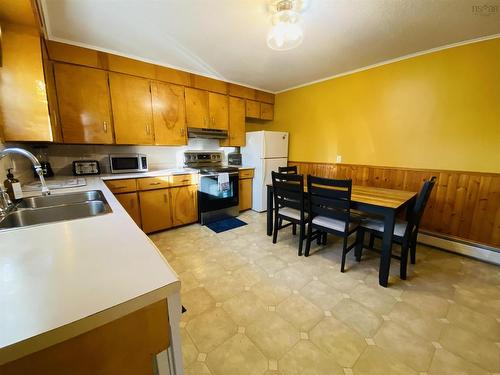 66 Ingrahams Lane, Westmount, NS 