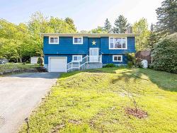 62 Marie Avenue Avenue  Lake Echo, NS B3E 1A9