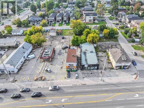 723 Lakeshore Road E, Mississauga, ON 