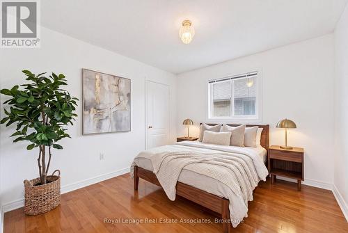Virtually Staged - 34 Bloom Crescent, Barrie, ON 