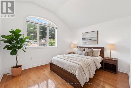 Virtually Staged - 34 Bloom Crescent, Barrie, ON 