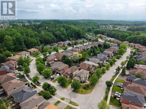 34 Bloom Crescent, Barrie, ON 